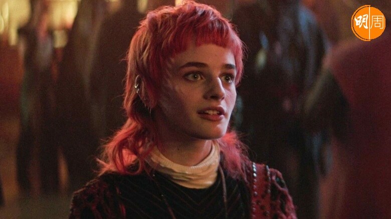 伊雲的女兒Esther-Rose在第二集開場客串。