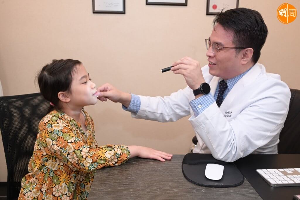 古醫師提醒有濕疹的小朋友要勤剪指甲，避免搲痕時被細菌感染。