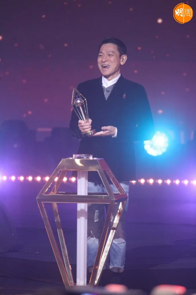 0a3e6a0e-a378-4de0-a18a-43ab757a481f