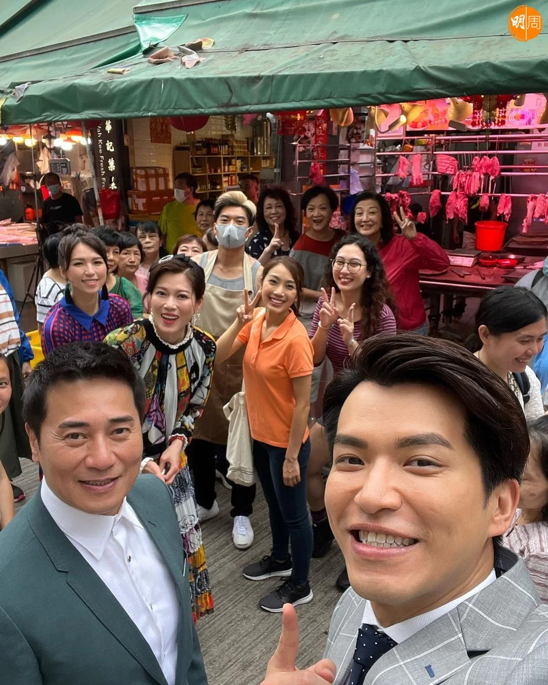 現場花絮照同樣熱鬧。