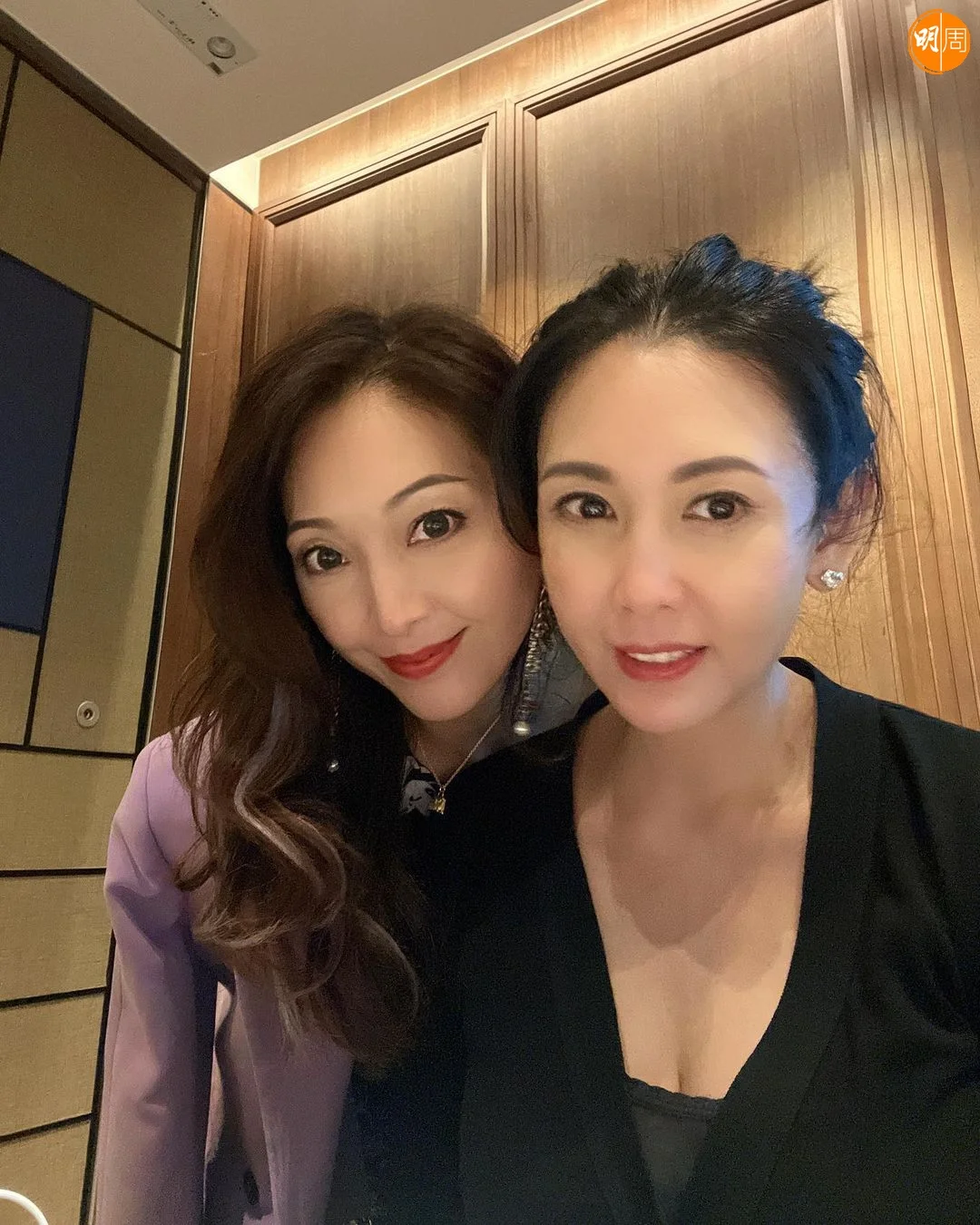 黎思嘉與邱淑貞美貌依然。