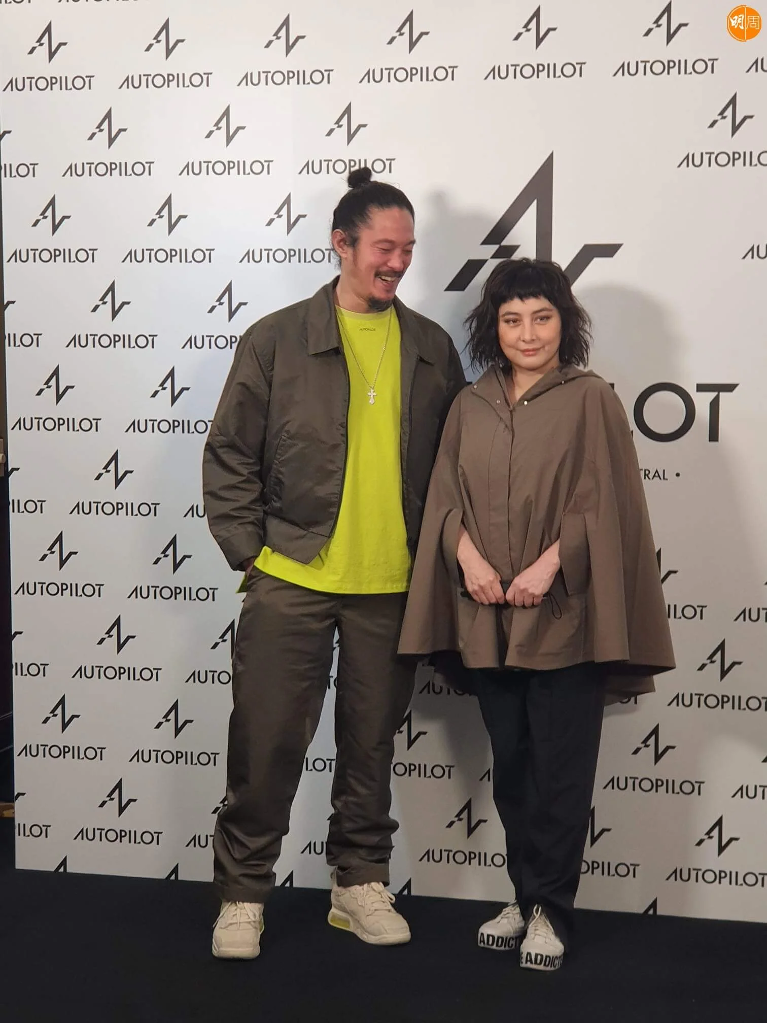 陳子聰與老婆拍拖現身。