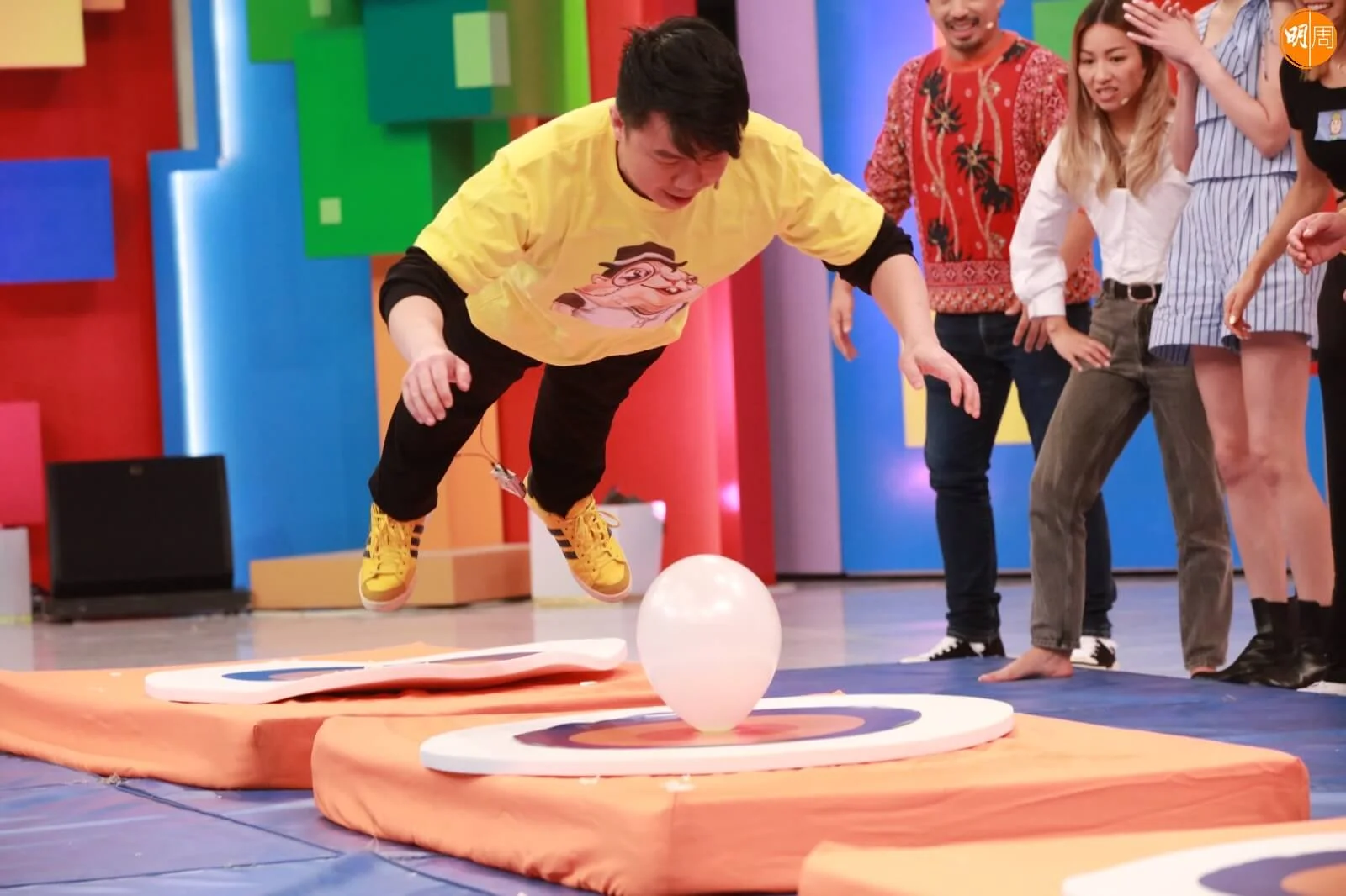 陳奐仁變飛天仁。