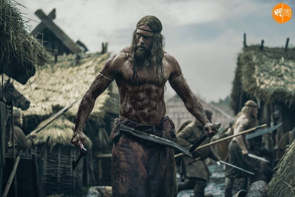 男神亞歷山大斯卡斯格在主演兼監製的《北族人》，扮演一名視死如歸的慘烈復仇者。