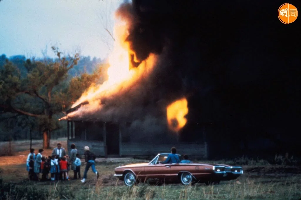 幾位不良少年在火場犧牲自己救人,悟出人生。