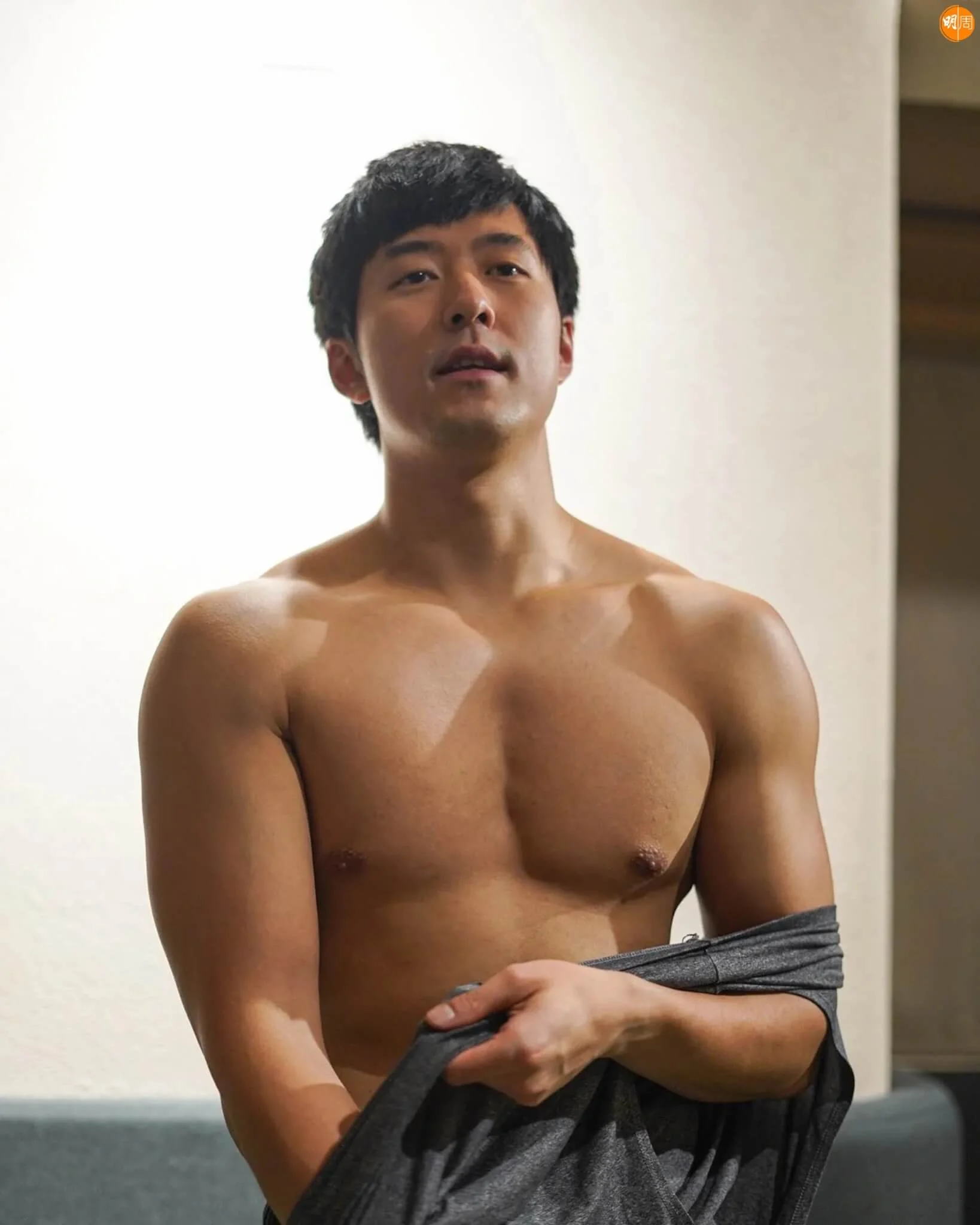 身兼多職的Henry,現時更是一位健身教練。