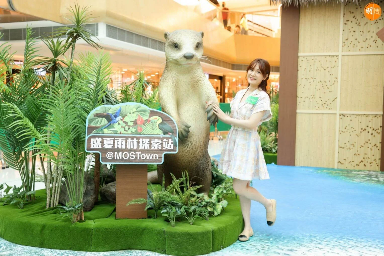 roxanne%e6%9b%b4%e8%b5%b0%e5%8e%bb%e8%88%871-8%e7%b1%b3%e9%ab%98%e7%9a%84%e3%80%8c%e5%b7%a8%e7%8d%ba%e3%80%8d%e6%89%93%e5%8d%a1%e6%9c%9d%e8%81%96