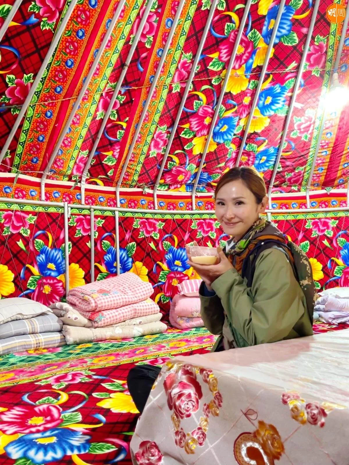 Janis還體驗了當地特色的哈薩克氈房住宿。