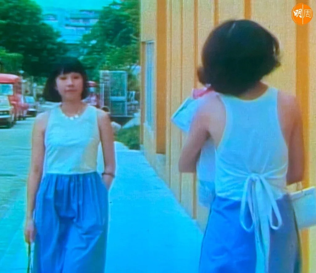 《七女性》代表了電視節目前所未見的「新」，但也引爆了大量「睇唔明」的聲浪。雖然劇中不是沒有故事，但更多鏡頭不是用來「講古」，而是藉畫面表達角色的處境。苗金鳳在超市購物出來遇上「撞衫」，她是背影入境，要回頭看「另一個我」，這裏的寓意，算不算「高深莫測」？