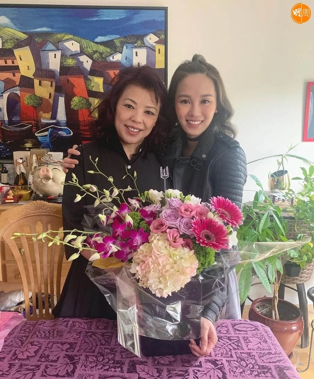 她表示已兩年多沒有見到媽咪,但媽咪經常在電話中鼓勵她。