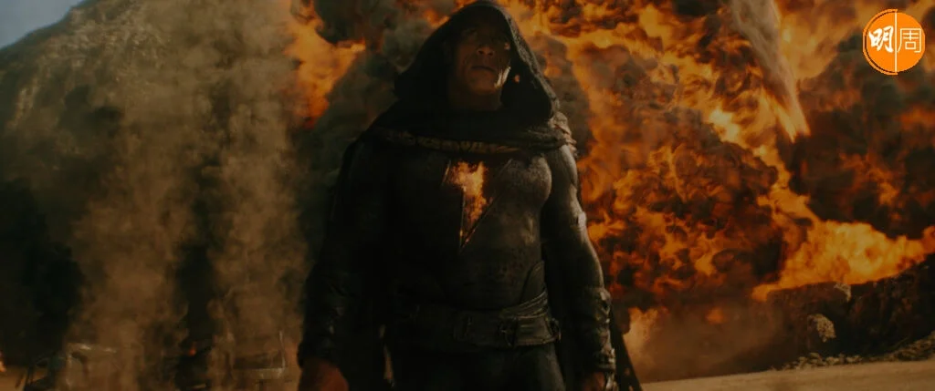 狄維莊遜主演兼監製的《黑亞當》，是少說話多動作的娛樂爽片。