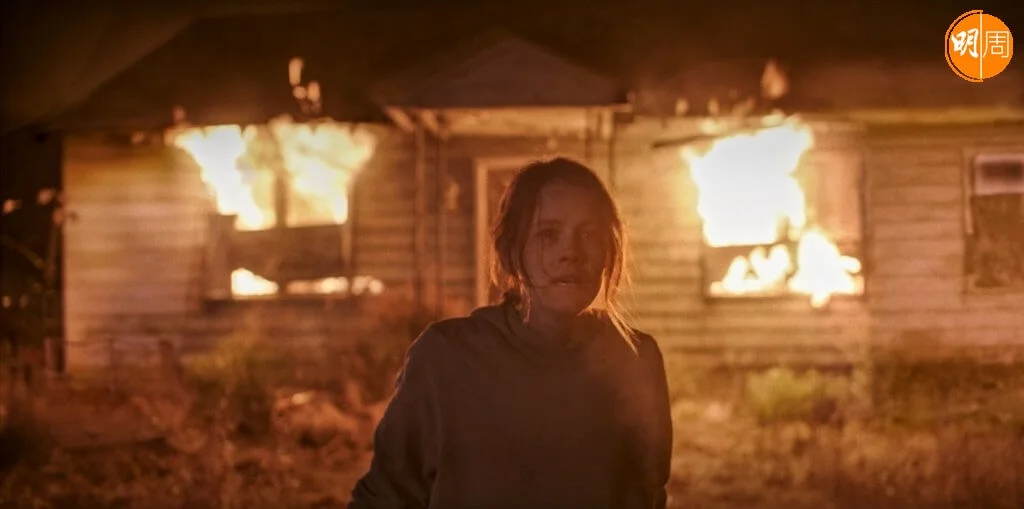 女主角逼近崩潰邊緣，面對心理創傷。