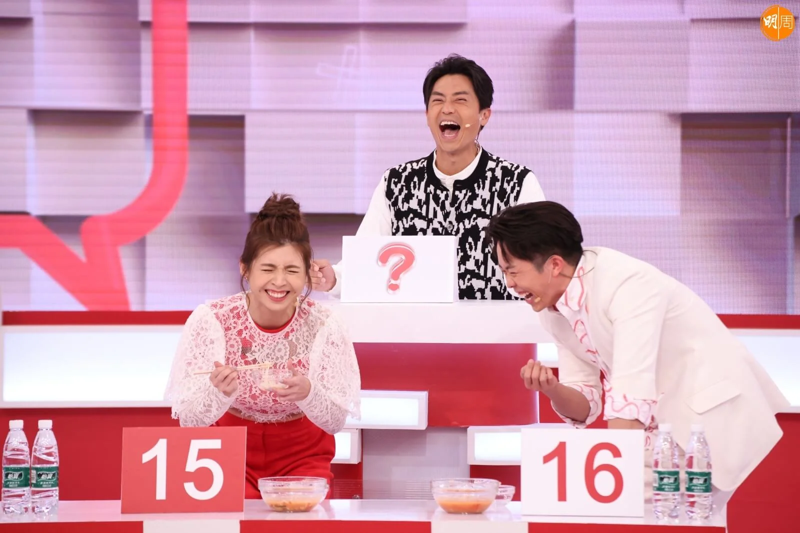 首集有森美《15/16》打頭陣。