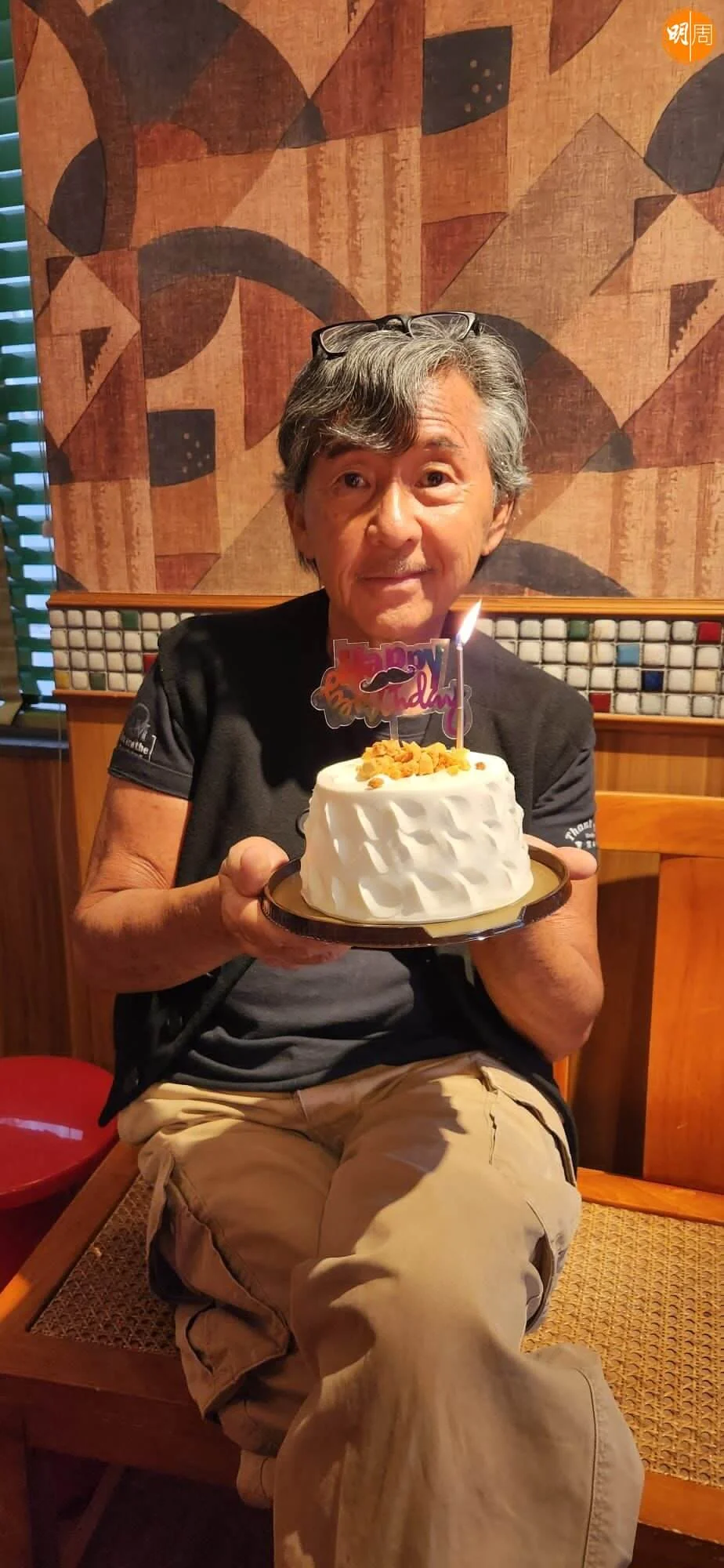 生日同時宣布聖誕送禮物給歌迷。