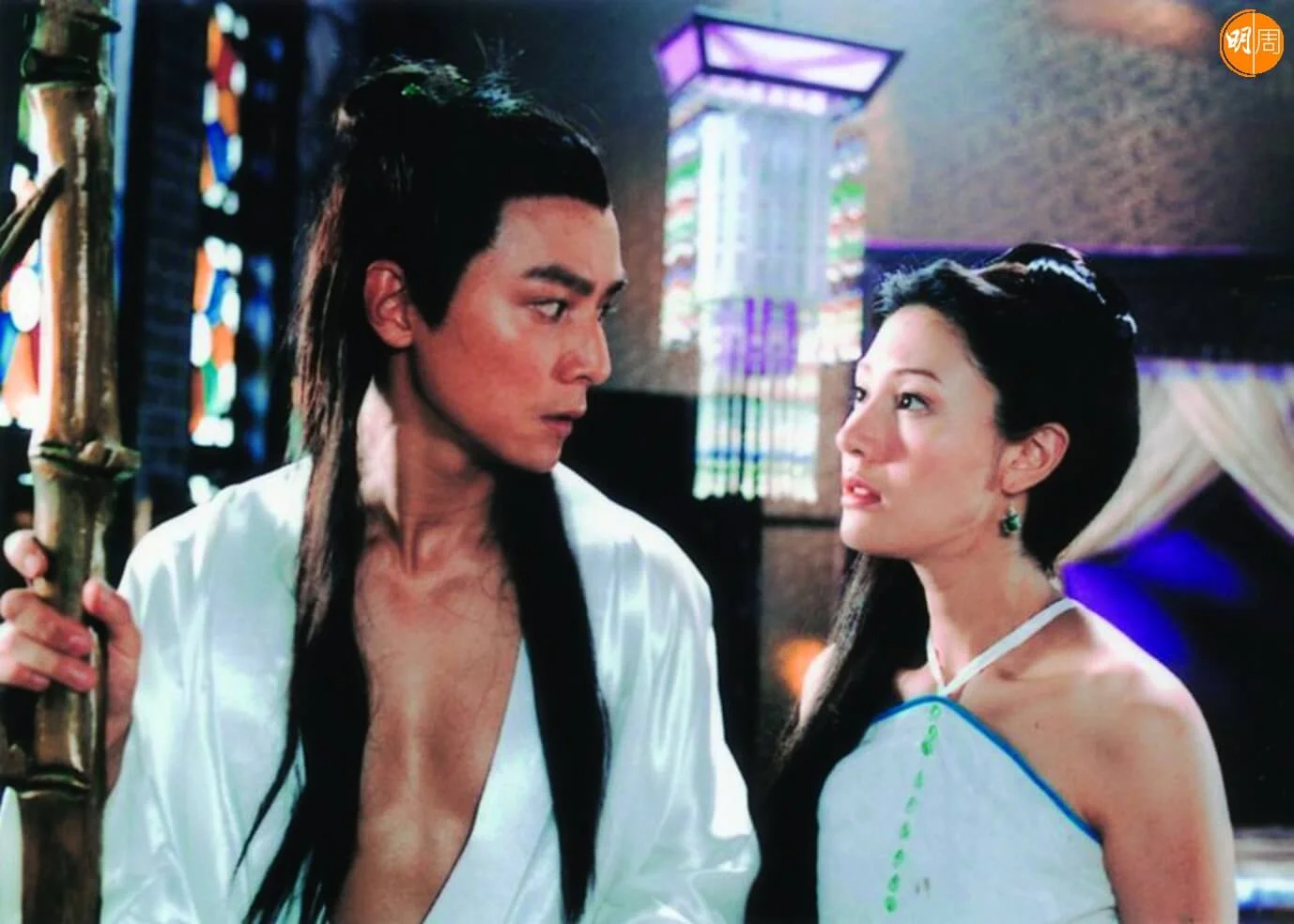 連古裝都演過。