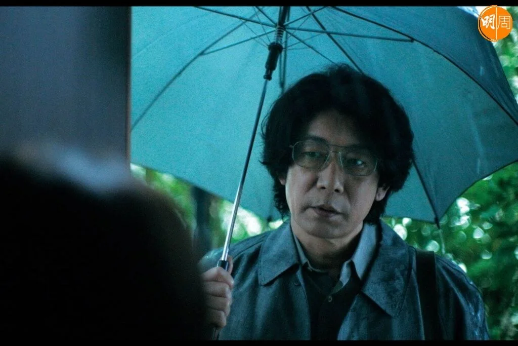 永瀨正敏扮演原田年輕時棄子私奔的中佬情人。