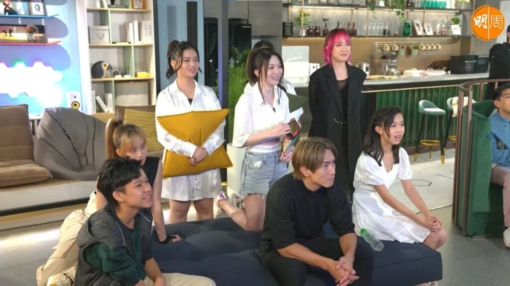 d27ec01d-d7fc-4d35-b48b-51c427e45efb