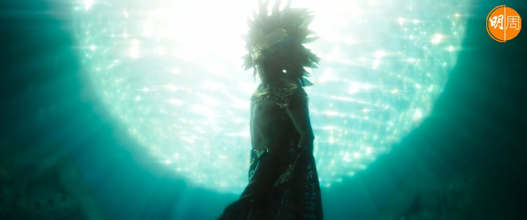 泰諾克烏爾塔飾演的海底王國塔洛坎國王納摩，全片亦正亦邪，表現突出。