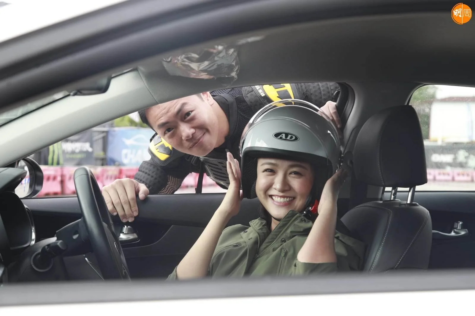 江嘉敏與羅浩銘今天為《歡樂滿東華2022》飛車飄移表演排練。