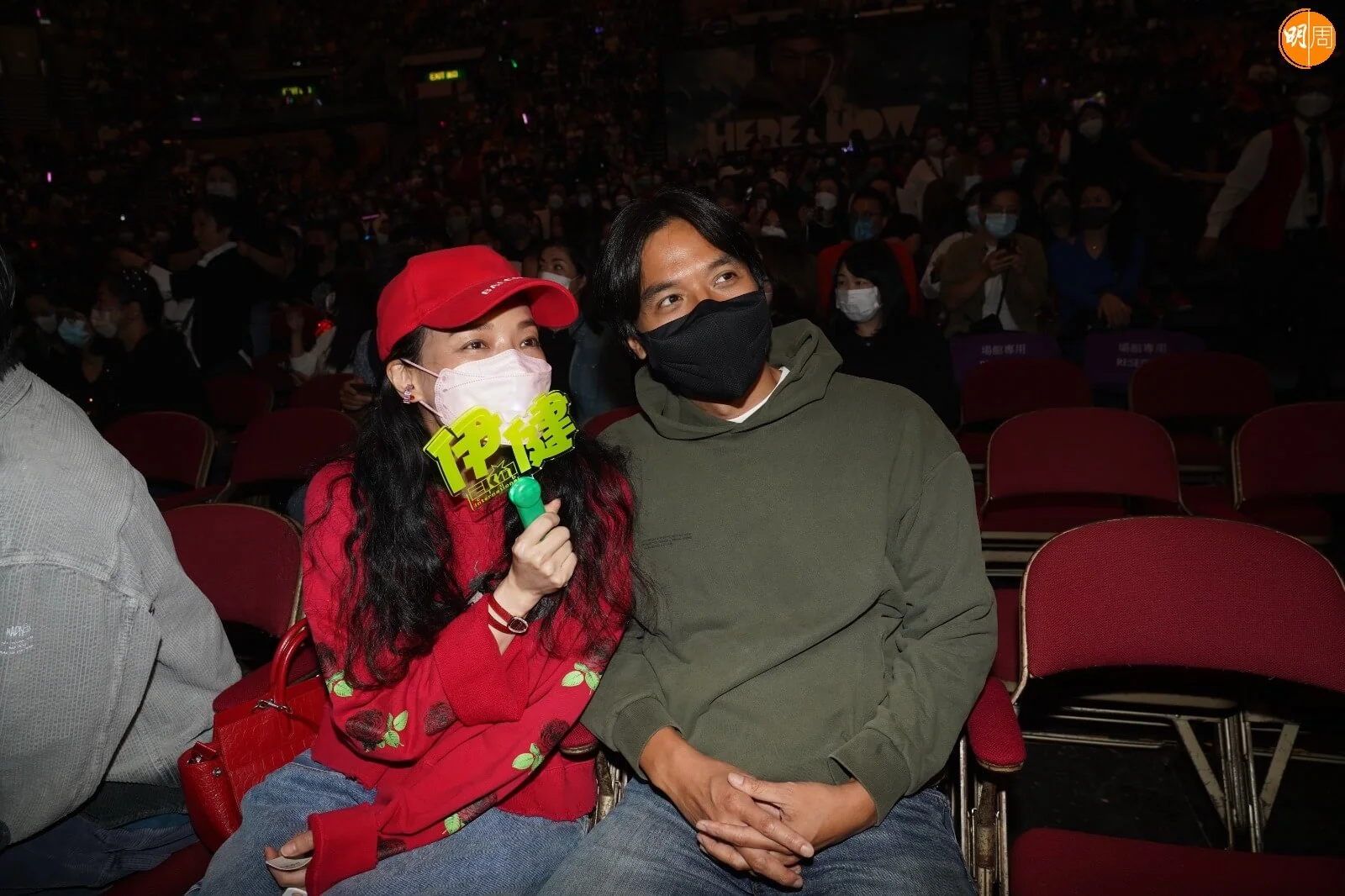 舒淇與老公馮德倫激罕同框亮相。