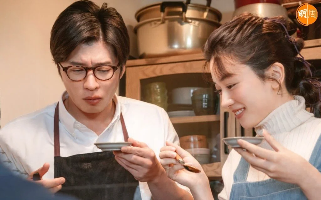 田中圭在《接棒家族》跟繼女永野芽郁建立亦父亦友的關係。