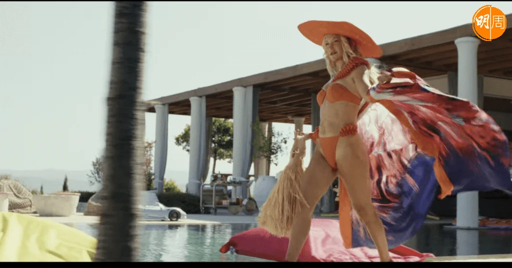 姬韓遜都來大鬥性感。