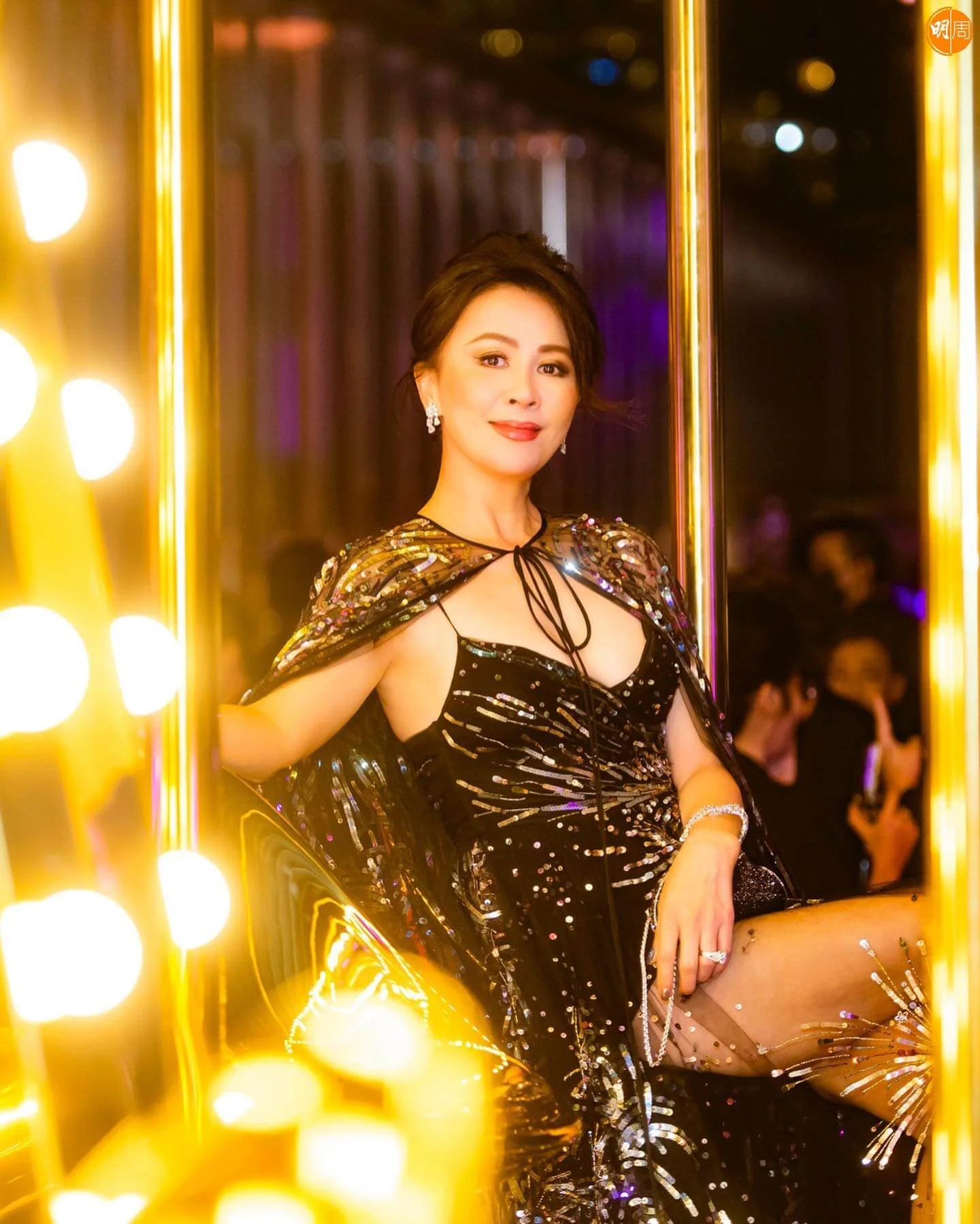 快將57歲的劉嘉玲，依然弗爆。