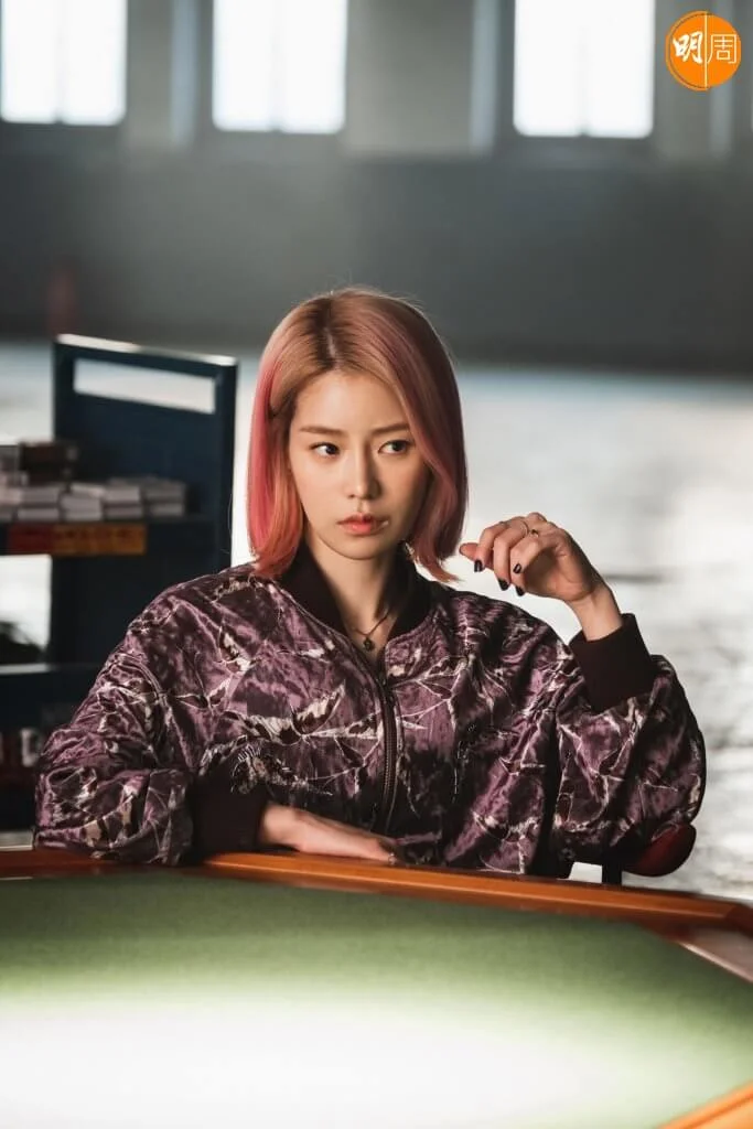《紙房子：韓國篇》中，林智妍化身身手敏捷的「首爾」，幾乎讓觀眾認不出她。