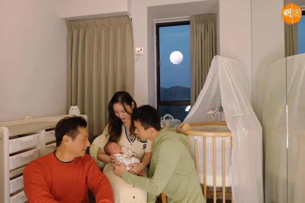 5e03daec-1589-479b-8876-ab7a0bf22cbc