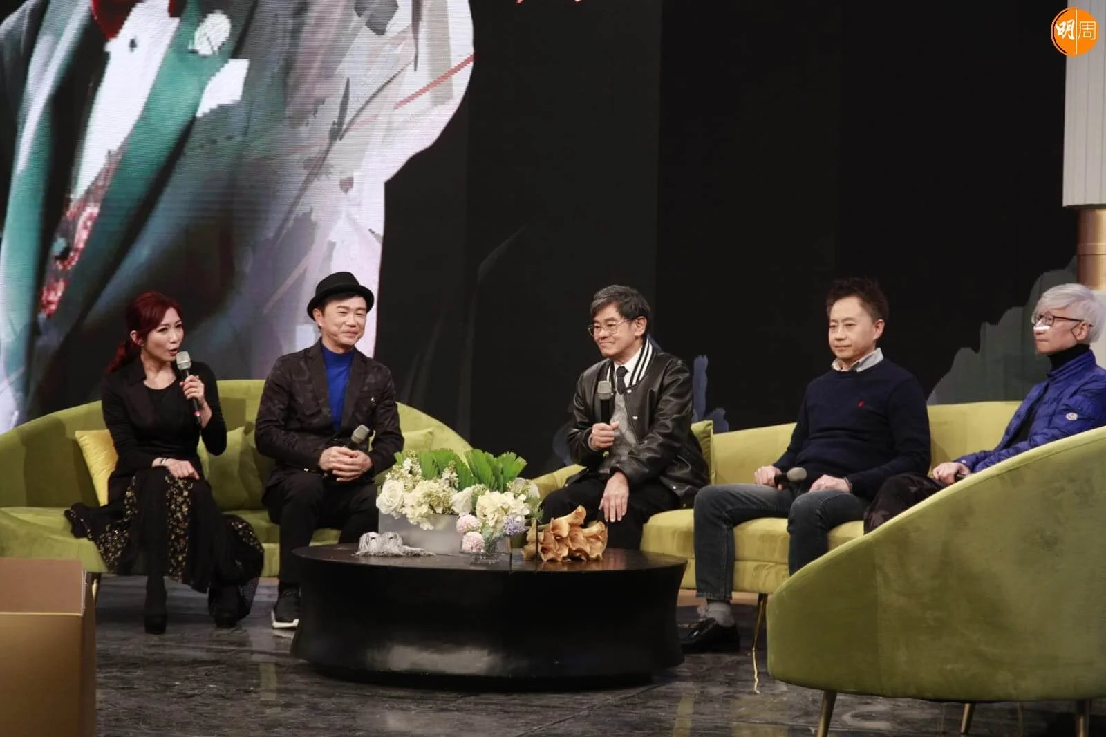 TVB今晚特別為顧嘉煇製作《忘不了的殿堂大師 顧嘉煇先生》特輯。