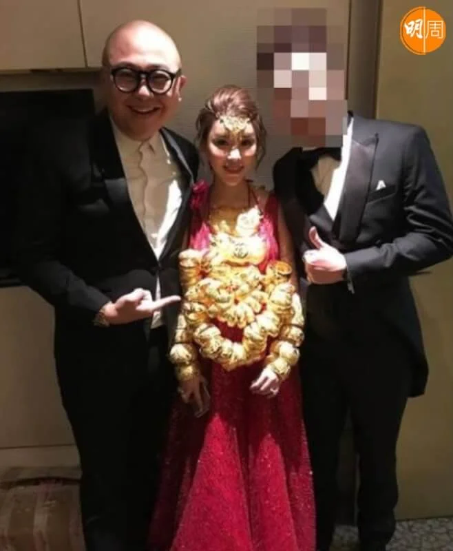 Abby於2016年嫁予譚仔創辦人「五哥」兒子Chris,Bob更是座上客。