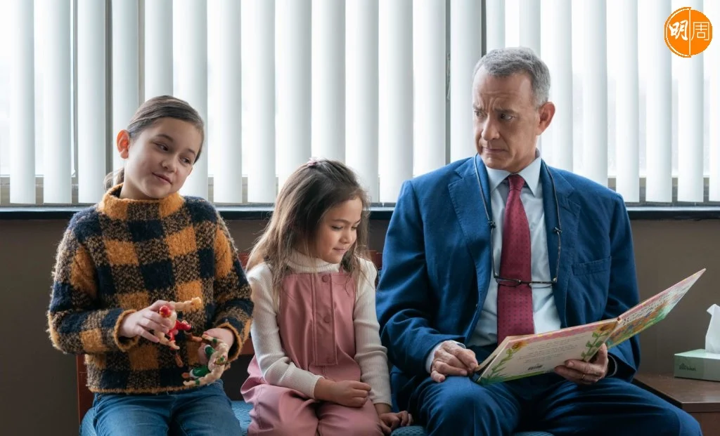 《隱閉中年》的湯漢斯,跟飾演鄰居的小女孩擦出火花,令影片增加暖意。