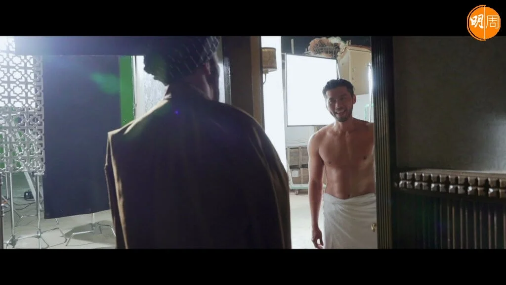 玄彬的半裸劇照引發網民熱議,粉絲們驚呼oppa 比之前健碩了不少。