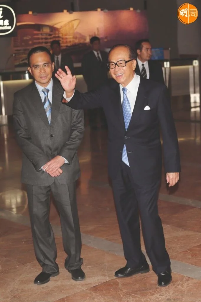 李嘉誠繼續是香港首富。