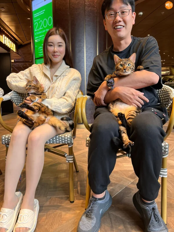 周英杰與Abby認識多年,兩人志同道合喜歡動物。