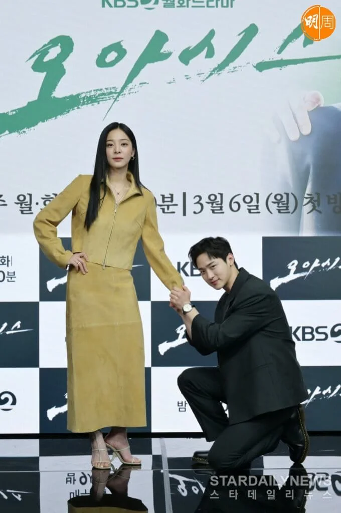 張東潤與薛仁雅合演《綠洲》,重現九十年代青春故事。