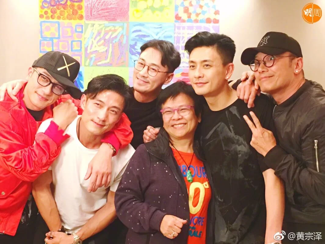 看到兄弟成家立室或有另一半,黃宗澤不心急結婚,媽媽亦沒有向他催婚。