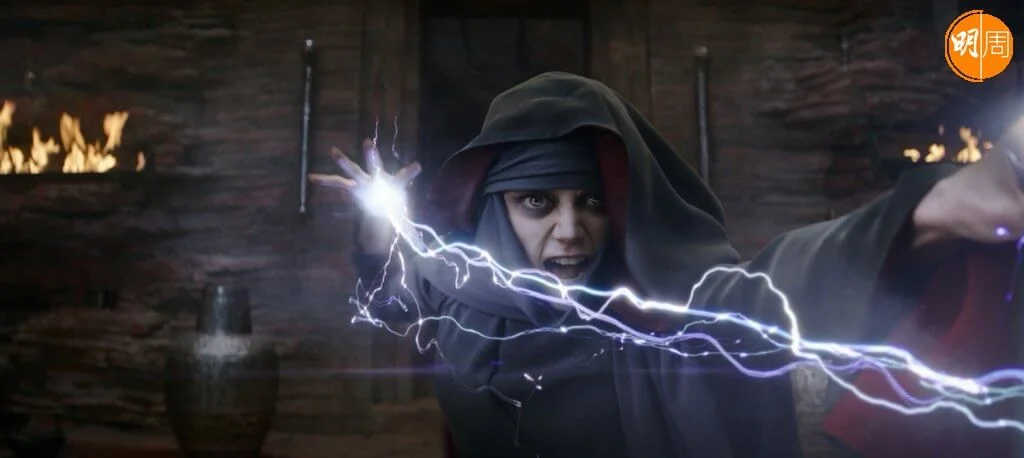 紅袍法師片尾與主角的決鬥,拍得好玩刺激。