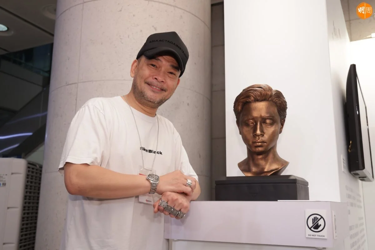 葛民輝製作1:1張國榮雕像成為焦點。