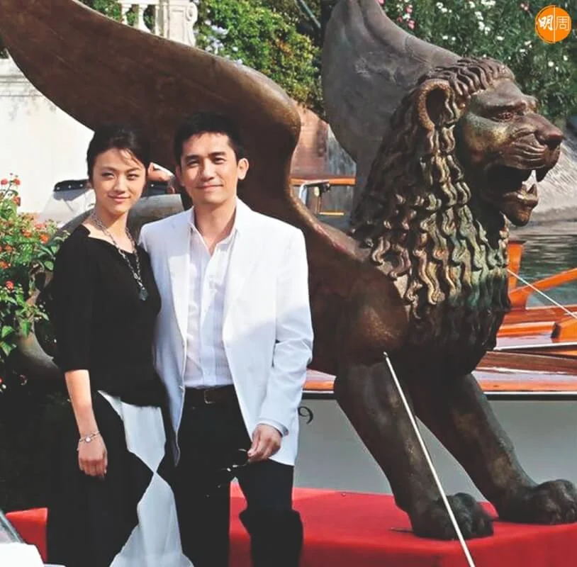 真要說梁朝偉的演員生命裏還有哪座山峰可以再登頂,名留康城,受封威尼斯,世界三大影展,還有柏林值得期待。令人十分好奇,那將是與導演中哪位舊雨新知的合作呢?