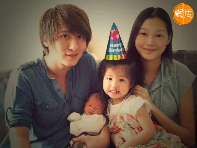 周永恒於2010年與趙頌茹結婚，同年誕下大女；2012年再添一女。