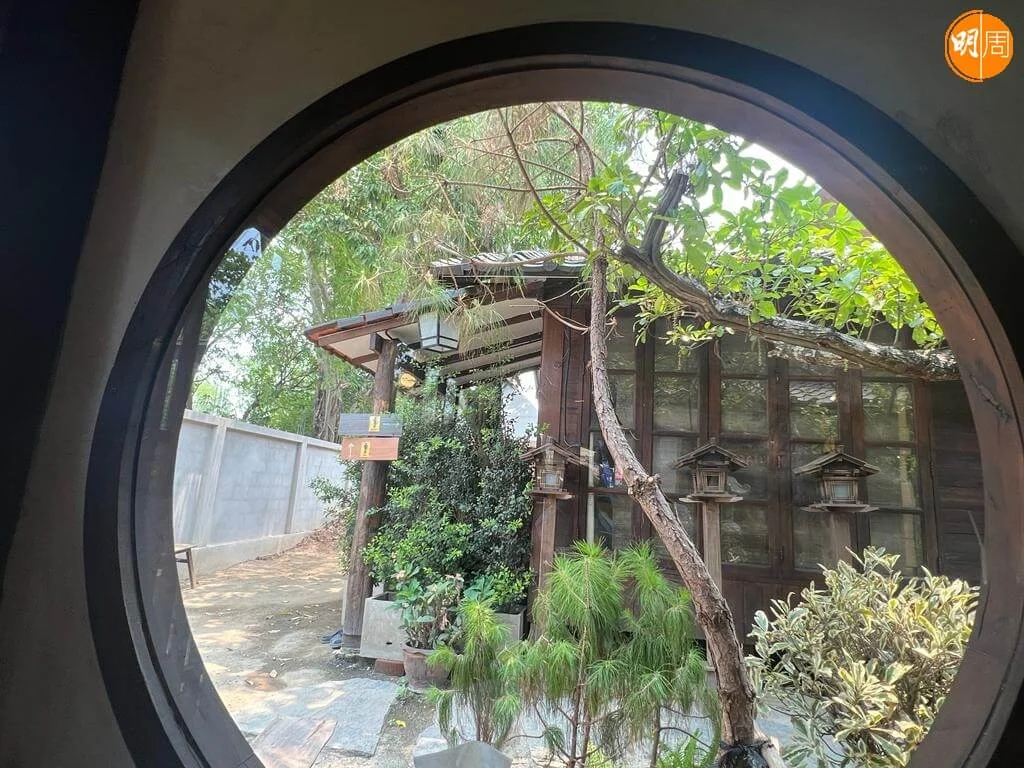 db018f23-4bfa-435e-b564-c7b01508778c