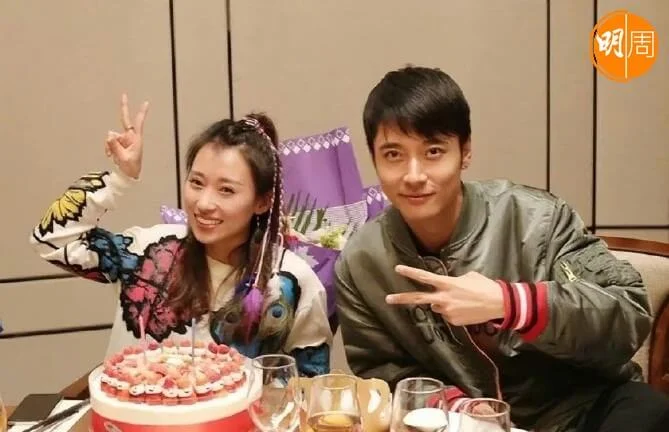 張丹峰自從被指出軌前經理人畢瀅後，與洪欣關係驟變。