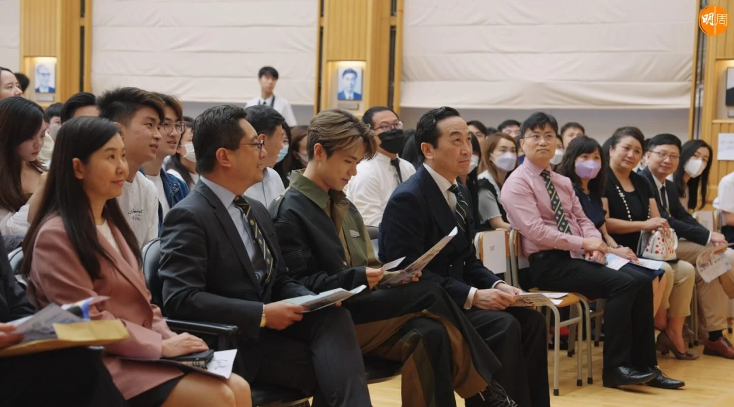 張敬軒到學校講香港流行曲。