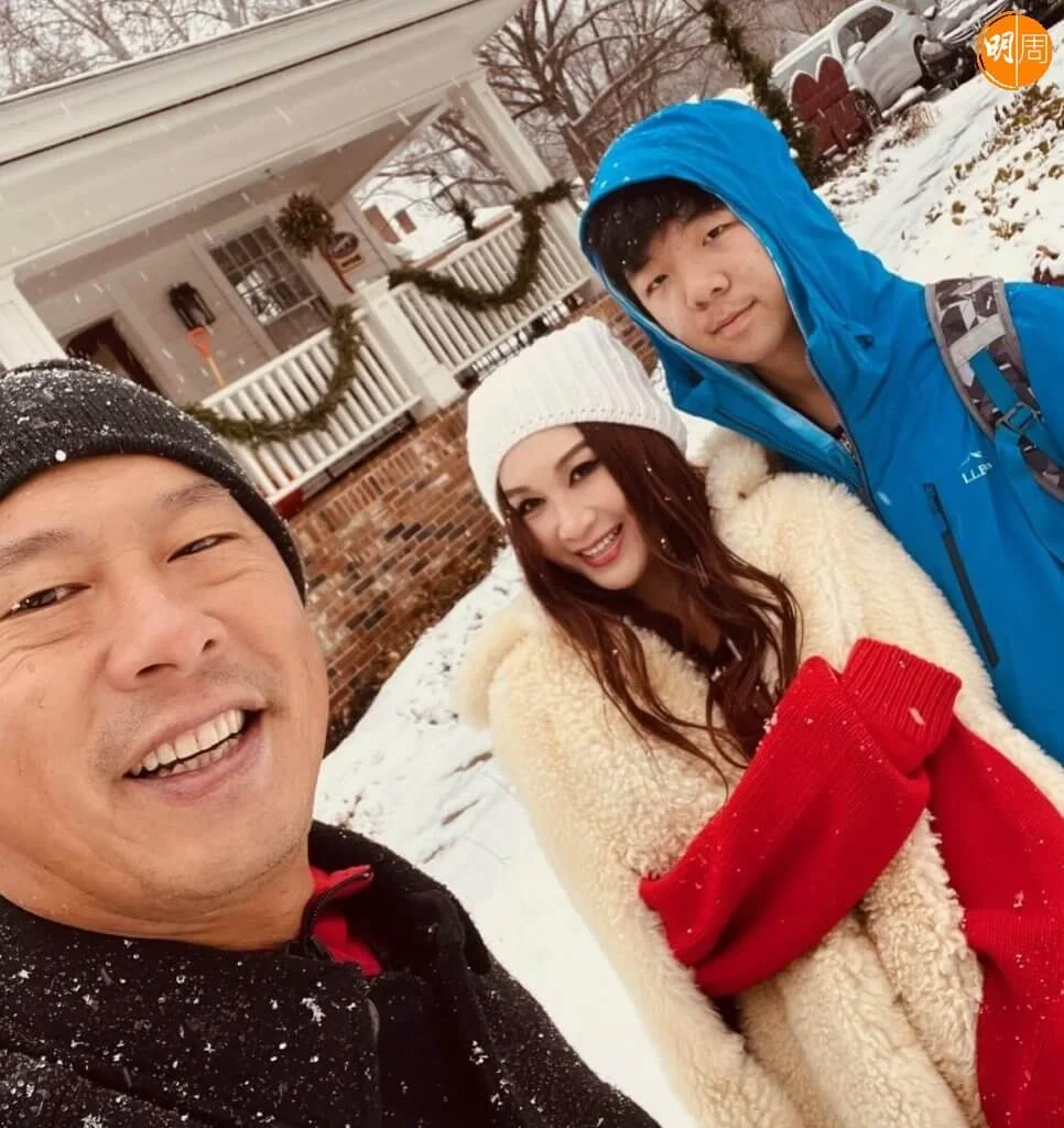 兒子今年14歲，現於美國讀書。