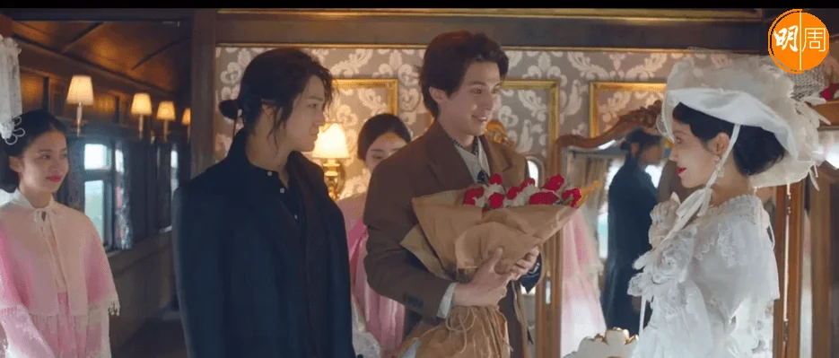 柳紅酒見到李硯即刻求婚,嚇到李硯死死下。