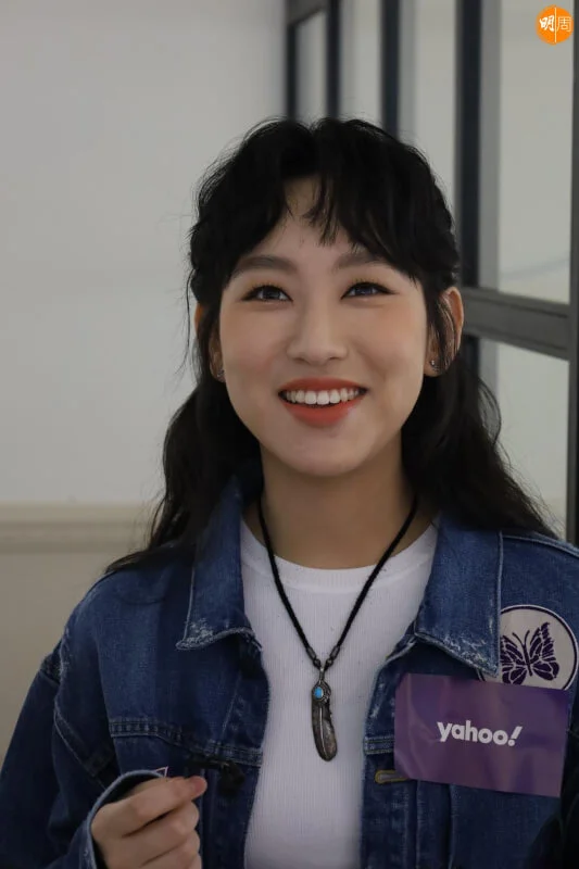 炎明熹考完試輕鬆晒。