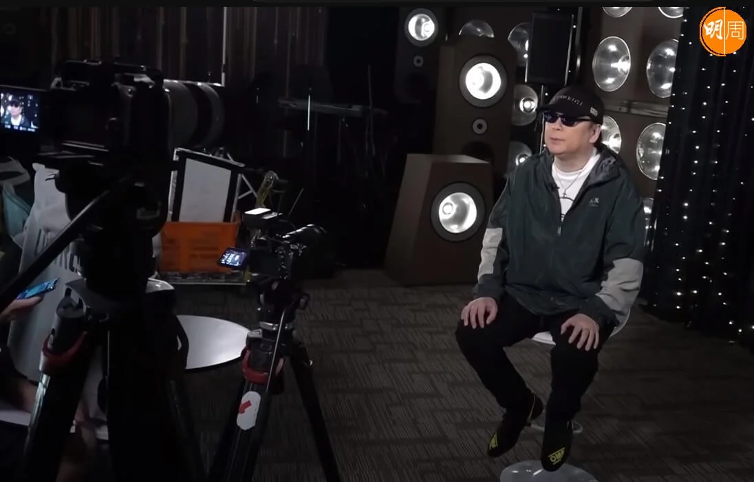 蔡楓華作為《勁歌》元祖主持，對節目經歷43年終結束，不無感觸。