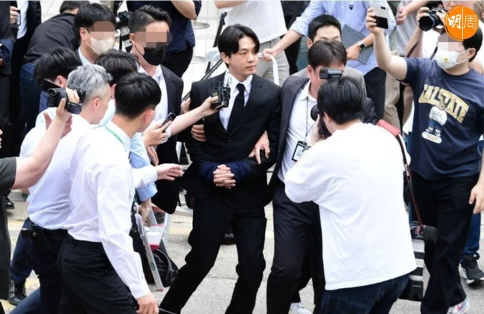 aa5dbdf5ly1he9danln0ij20qw0isjug