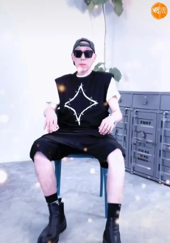 張學潤死前一晚，在抖音上載了這條換衫片。